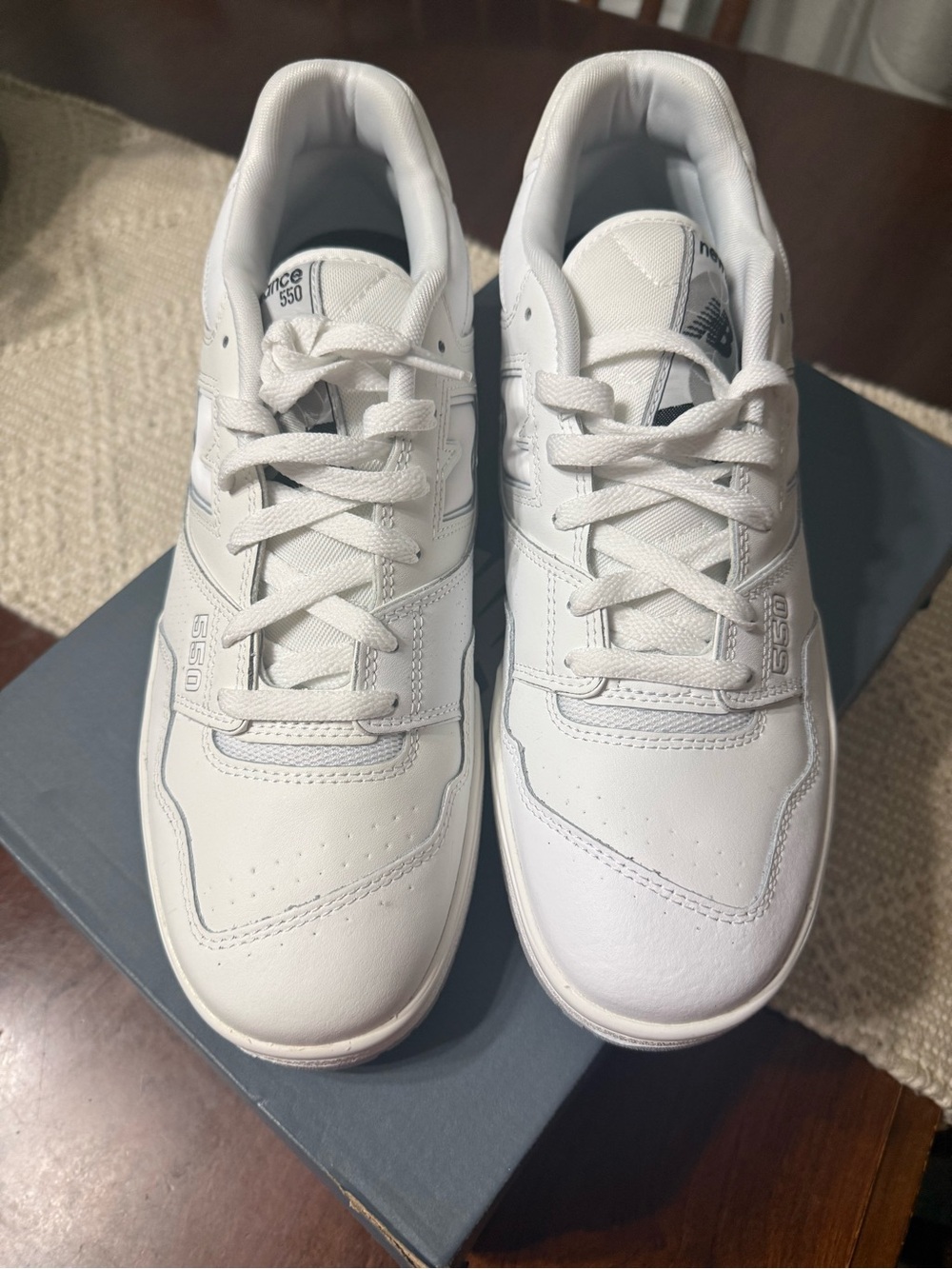 New Balance Men's White Leather Sneakers - 550